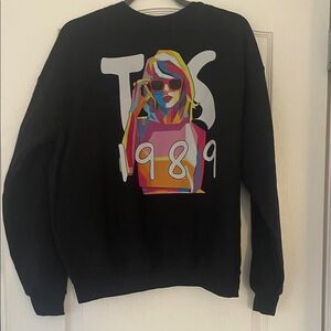 Taylor Swift 1989 Gildan Black Sweatshirt